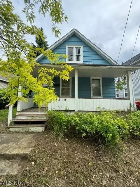 12319 Plover St, Lakewood, OH 44107