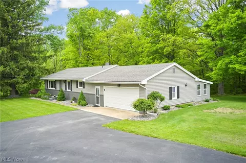 1939 Old Farm St, Ashtabula, OH 44004 photo 11