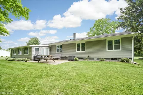 1939 Old Farm St, Ashtabula, OH 44004 photo 9