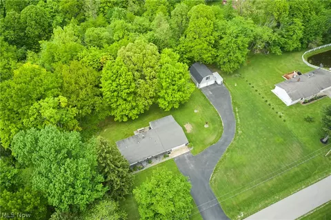 1939 Old Farm St, Ashtabula, OH 44004 photo 3