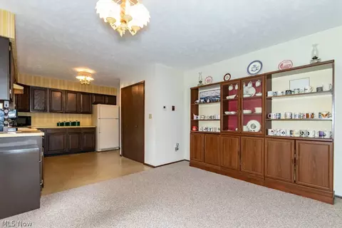 Dining - 5256 S River Rd E, Geneva, OH 44041 photo 1 of 2
