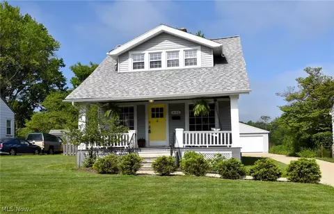 3136 W 142nd St, Cleveland, OH 44111