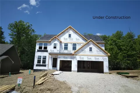 2821 Weeping Pine Dr, Medina, OH 44256