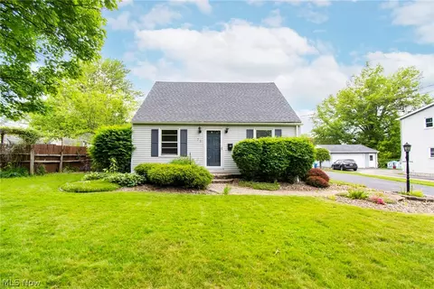 75 Smithfield St, Struthers, OH 44471 photo 1