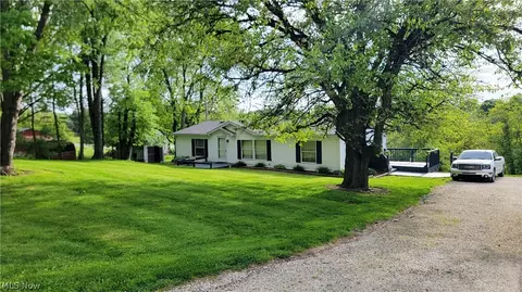 153 Haines Ln SE, Carrollton, OH 44615