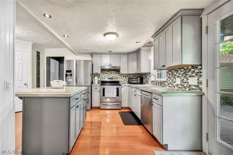 Kitchen - 9625 E River Rd, Elyria, OH 44035 photo 1 of 4