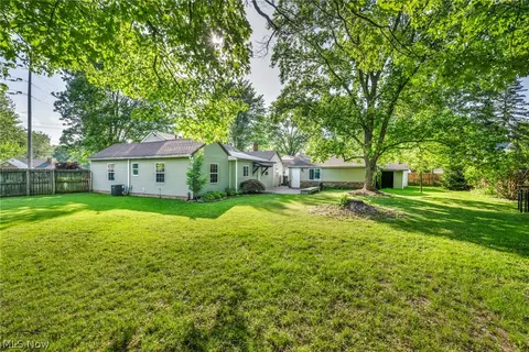 Exterior - 9625 E River Rd, Elyria, OH 44035 photo 4 of 9