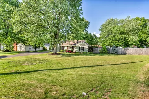 Exterior - 9625 E River Rd, Elyria, OH 44035 photo 8 of 9