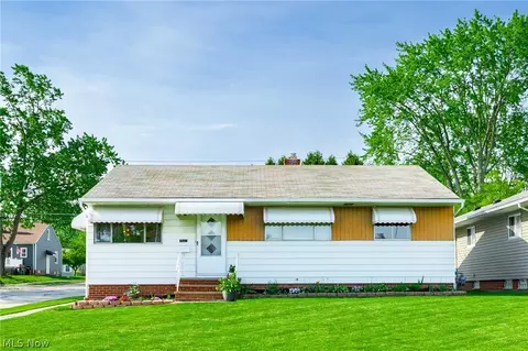 3503 Stanfield Dr, Parma, OH 44134