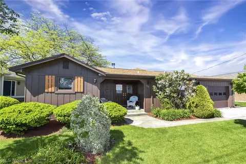 8397 Gravel Bar Rd, Lakeside Marblehead, OH 43440