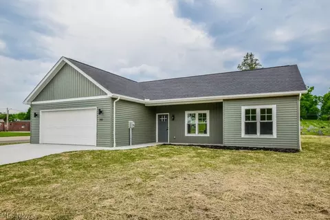 255 Harrison St, Magnolia, OH 44643