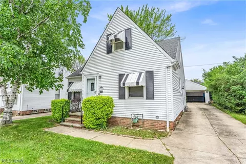 13701 Eastwood Blvd, Garfield Heights, OH 44125