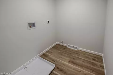 4800 Beverly Ave NE, Canton, OH 44714 photo 11
