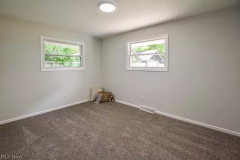 4800 Beverly Ave NE, Canton, OH 44714 photo 18