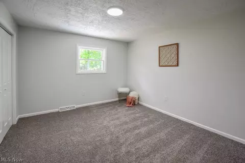 4800 Beverly Ave NE, Canton, OH 44714 photo 16