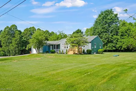 Exterior - 2015 W River Rd S, Elyria, OH 44035 photo 2 of 13