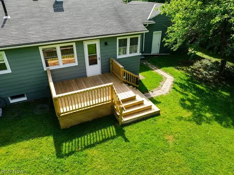 Exterior - 2015 W River Rd S, Elyria, OH 44035 photo 4 of 13