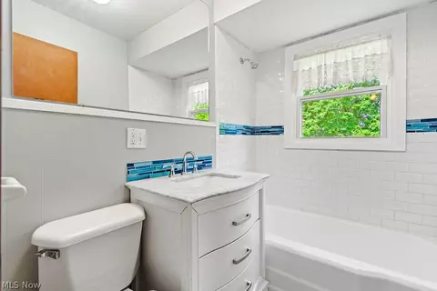 Bath - 2015 W River Rd S, Elyria, OH 44035 photo 1 of 2
