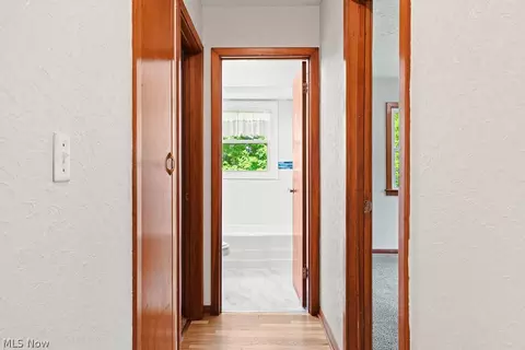 Entry Way - 2015 W River Rd S, Elyria, OH 44035 photo 2 of 3