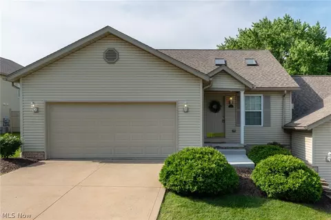 1102 Pittsburg Ave NW, North Canton, OH 44720