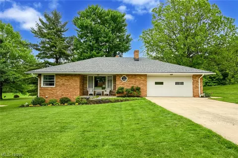 9299 Glenwood Trl, Brecksville, OH 44141