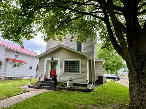 1011 E Front St, Dover, OH 44622