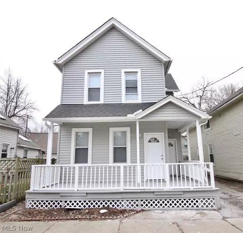 1939 W 52nd St, Cleveland, OH 44102