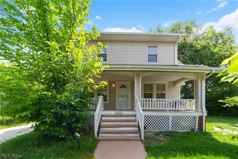 3535 E 143rd St, Cleveland, OH 44120