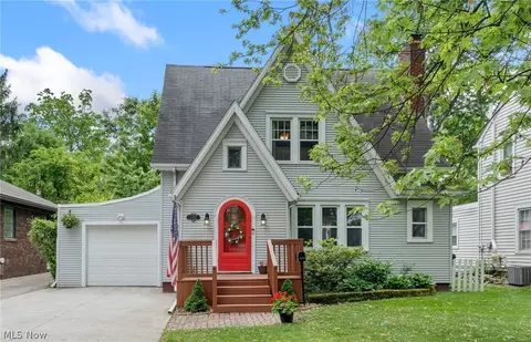 2352 17th St, Cuyahoga Falls, OH 44223