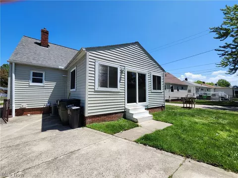 Exterior - 1732 Eldon Dr, Wickliffe, OH 44092 photo 3 of 9