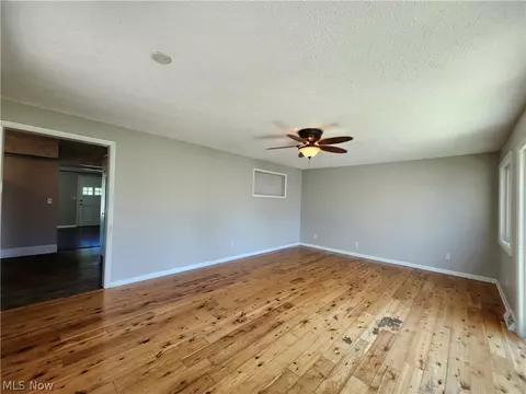 Living - 1732 Eldon Dr, Wickliffe, OH 44092 photo 12 of 12