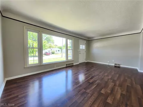 Living - 1732 Eldon Dr, Wickliffe, OH 44092 photo 1 of 12