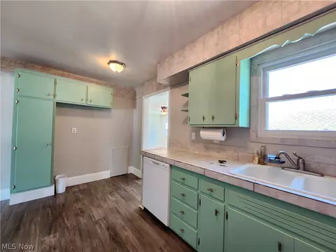 Kitchen - 1732 Eldon Dr, Wickliffe, OH 44092 photo 1 of 3
