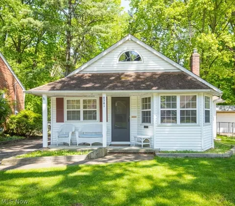 4541 Emerson Rd, South Euclid, OH 44121
