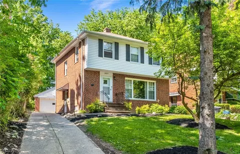 3977 Meadowbrook Blvd, University Heights, OH 44118
