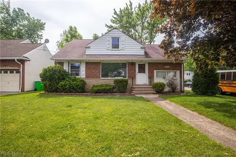 370 Halle Dr, Euclid, OH 44132