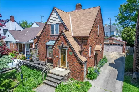 17613 Schenely Ave, Cleveland, OH 44119