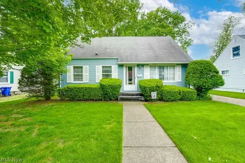 3040 9th St, Cuyahoga Falls, OH 44221