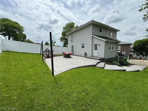 208 E Main St, Baltic, OH 43804 photo 8
