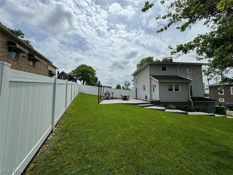 208 E Main St, Baltic, OH 43804 photo 6