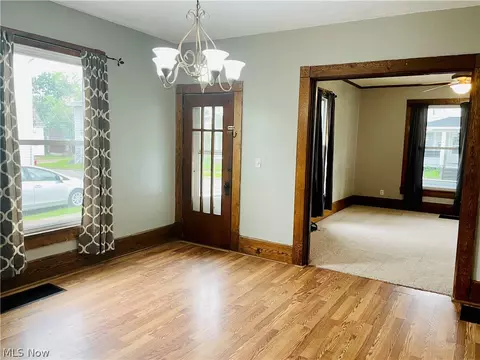 306 W Plain St, Minerva, OH 44657 photo 5