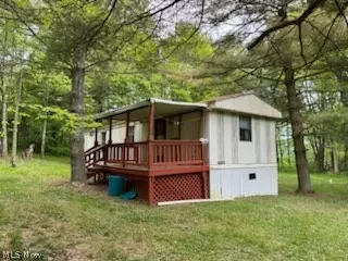 4923 Falcon Ridge Rd, Tippecanoe, OH 44699