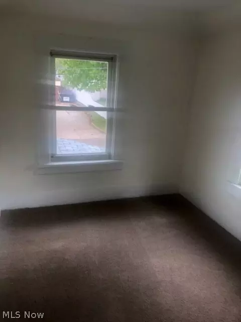 1382 Redstone Ave, Akron, OH 44310 photo 8
