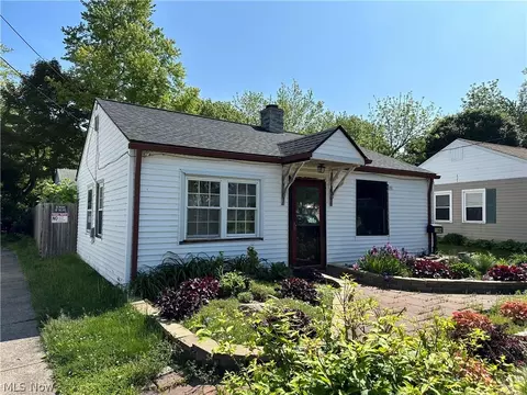 11408 Kensington Ave, Cleveland, OH 44111