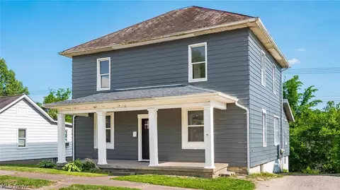 210 W Main St, New Concord, OH 43762