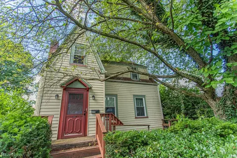 896 Terra Alta St, Warren, OH 44483