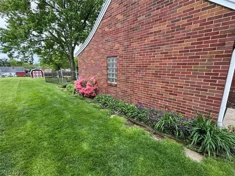 4426 2nd St NW, Canton, OH 44708 photo 6