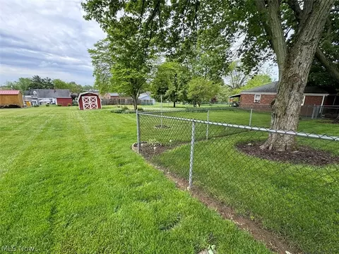 4426 2nd St NW, Canton, OH 44708 photo 8