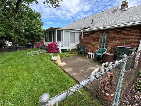 4426 2nd St NW, Canton, OH 44708 photo 7