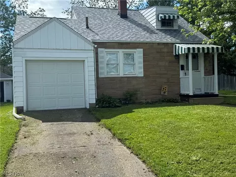 2605 Kirby Ave NE, Canton, OH 44705